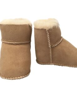 Fell-shop_Lammfell_Baby_Lammfellfinkli_Uggli2