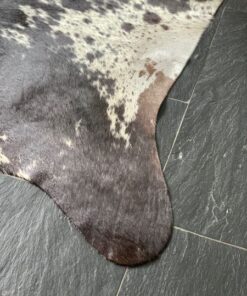 Kuhfell dunkelbraun gesprenkelt