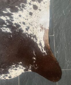 Kuhfell dunkelbraun gesprenkelt