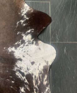 Kuhfell dunkelbraun gesprenkelt