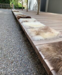 Lammfell Sitzauflagen naturbunt