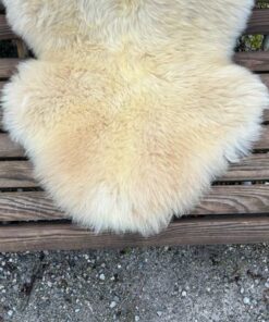 einheimisches Lammfell naturbunt